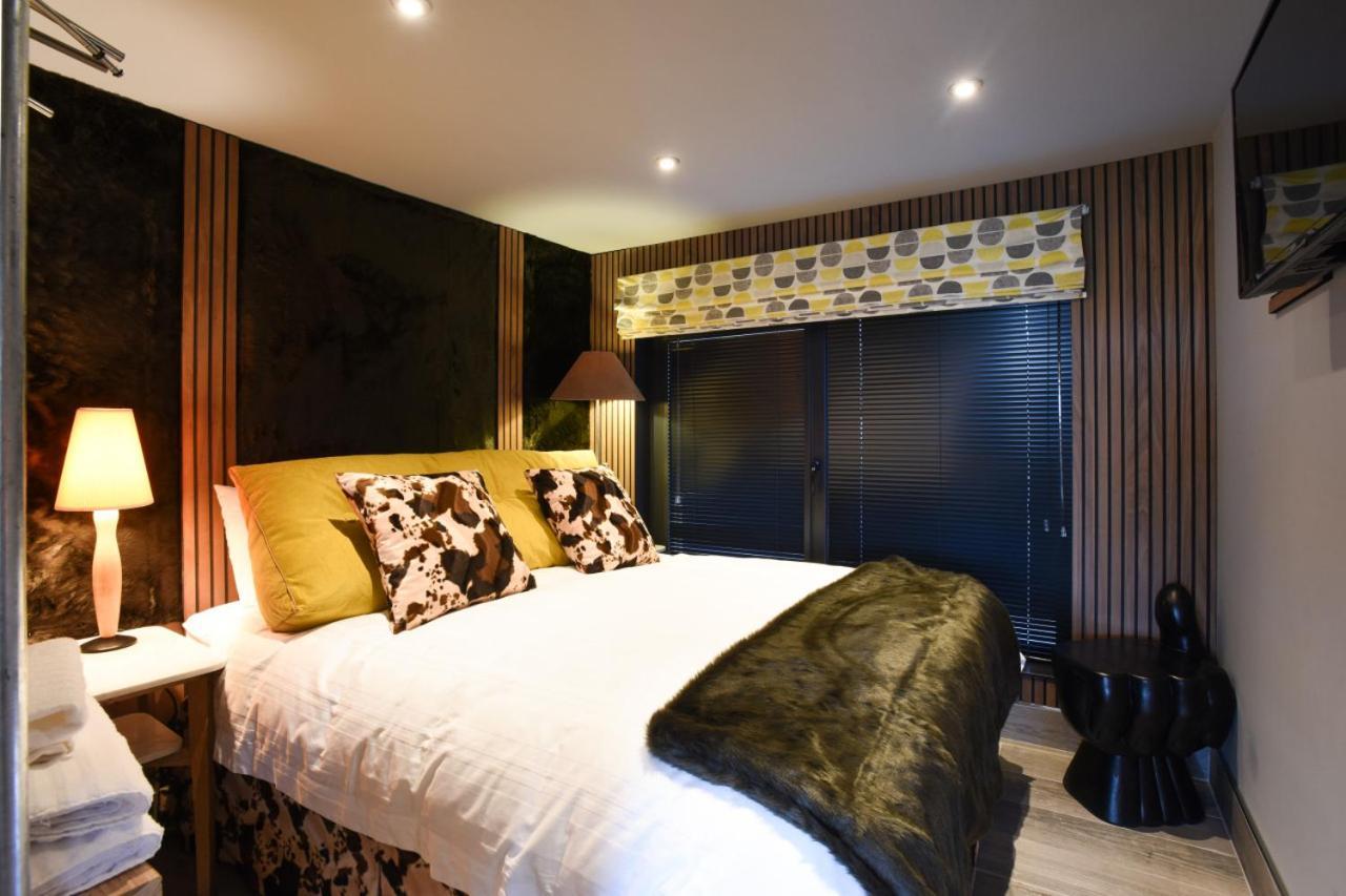 Air Maison - The Cow Shed Wow Factor Countryside Retreat Westbourne  Экстерьер фото